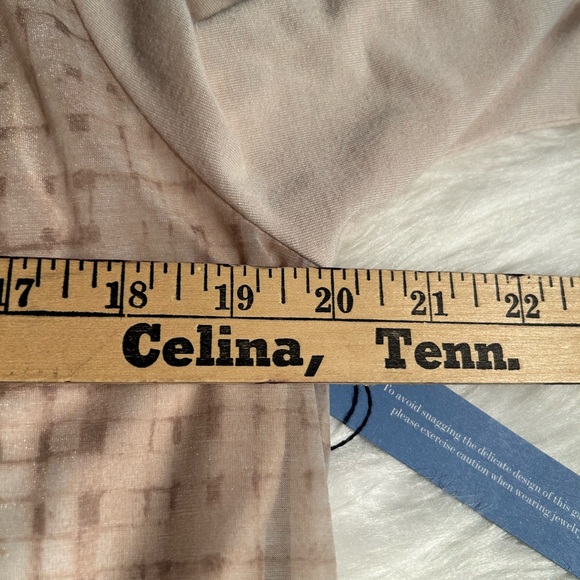 Simply Vera Vera Wang Women's Beige Double Layered Blouse Size M - Picture 6 of 7